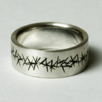 Ring "schwarz opak X" : Silber, Emaille, Weite 62 --- 160,- €